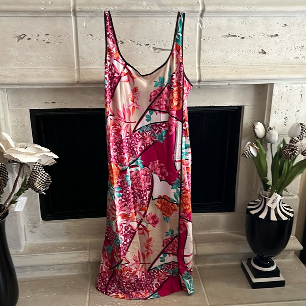Natori Floral satin sleeveless nightgown